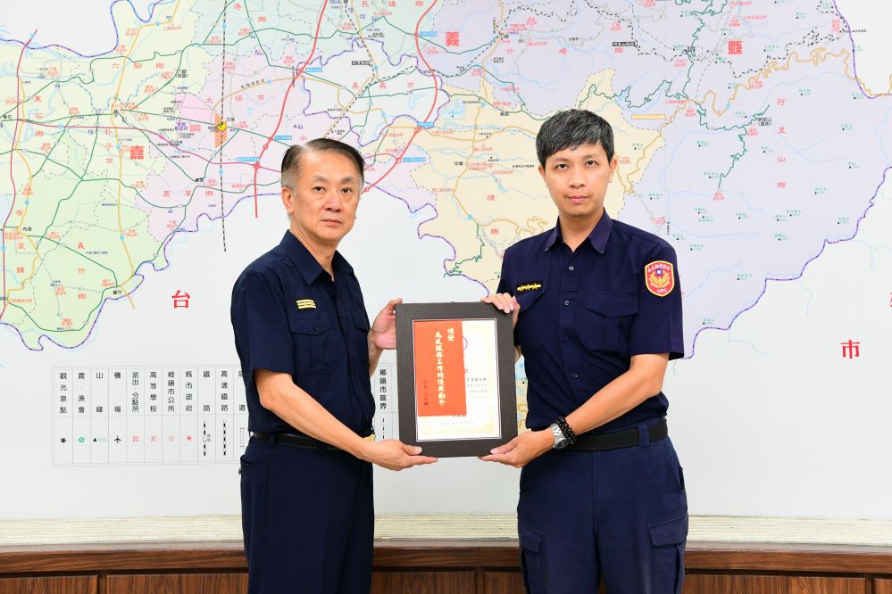 5-水上分局水上聯合所警員謝亞秦代領_0.jpg