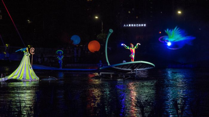 桃园地景艺术节水上剧场周末假日登场