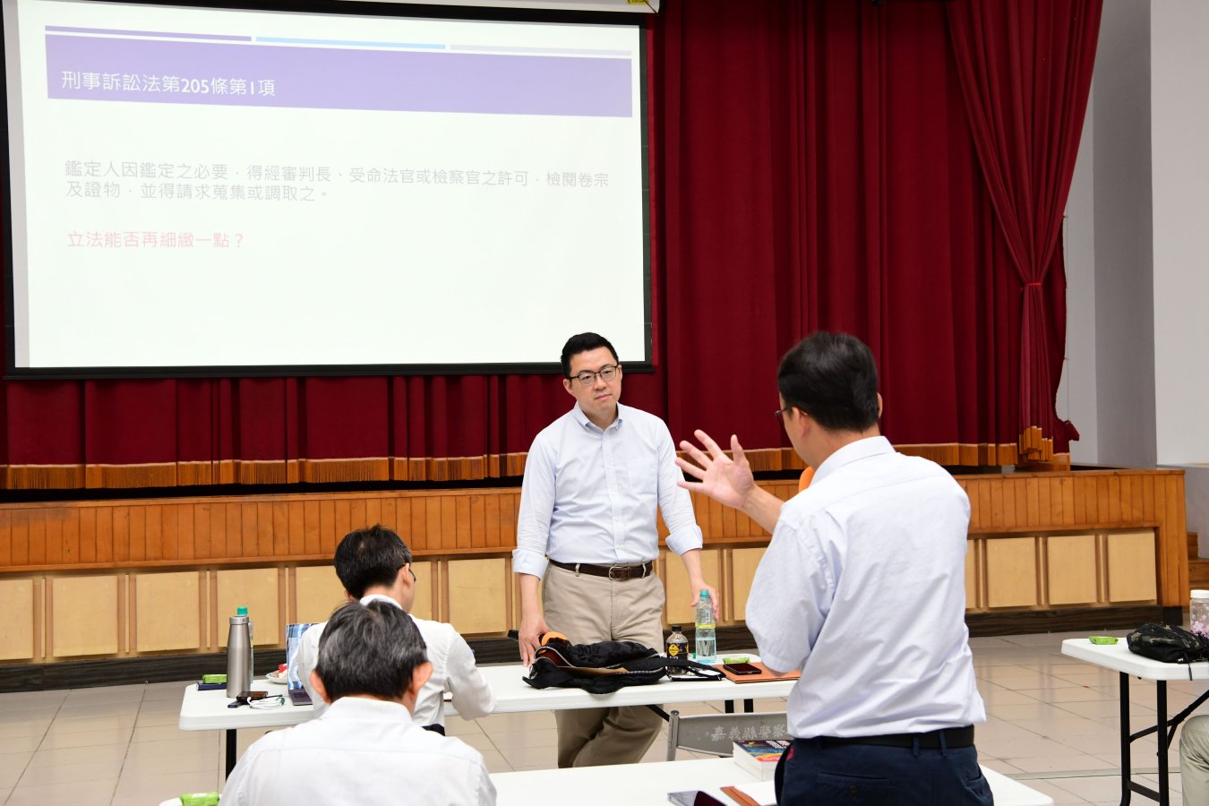 由左至右金孟華教授程科長_0.jpg
